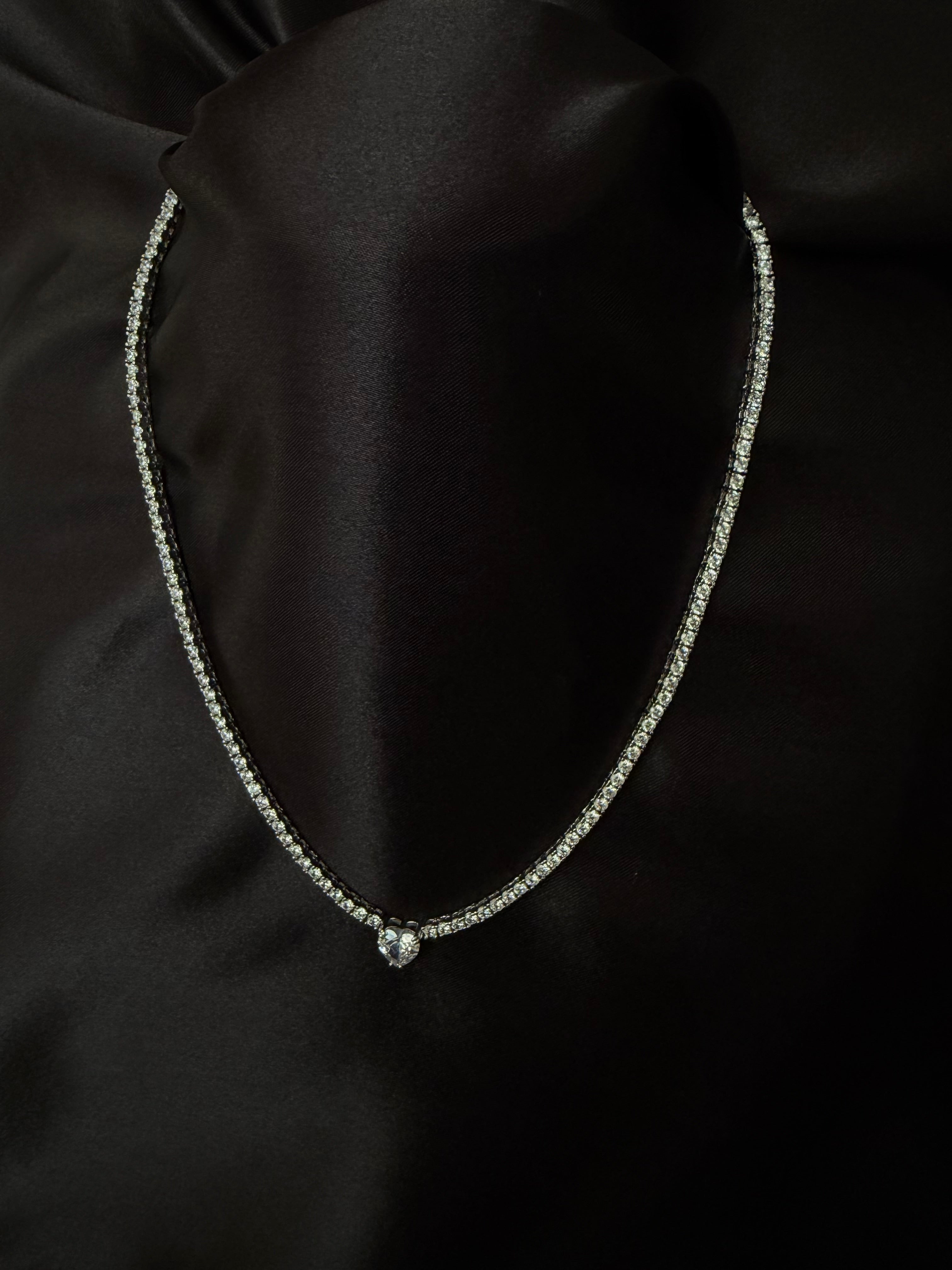 Amora Necklace